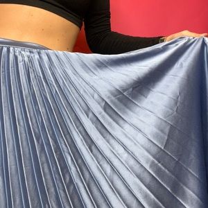 Pleated skirt